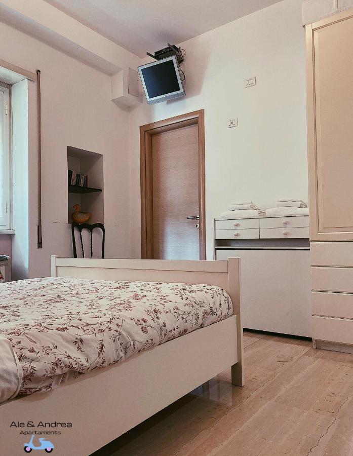 Ale&Andrea Apartments Blu & Lilla ローマ エクステリア 写真