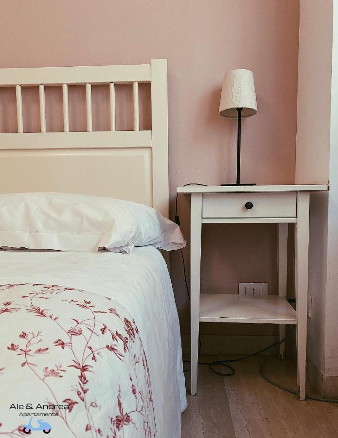 Ale&Andrea Apartments Blu & Lilla ローマ エクステリア 写真